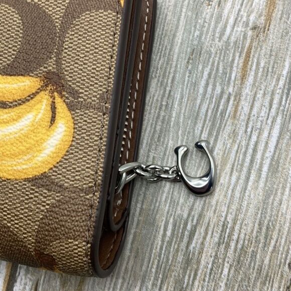 COACH Snap Wallet In Signature Canvas With Banana Print Bag Purse - Picture 3 of 6